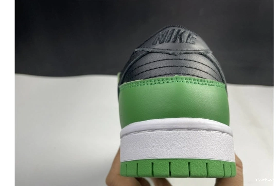 SB Nike BQ6817-302 Classic Green Dunk Low 1209